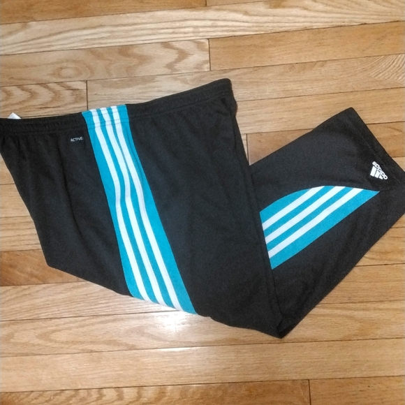 -- Adida capri length/wide leg stretchy elastic waist athletic pants - Picture 1 of 4